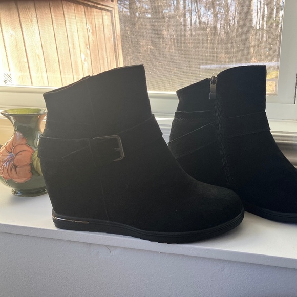 NWT Religious Comfort Waterproof Black Suede Boots Sz 8 - Picture 4 of 12
